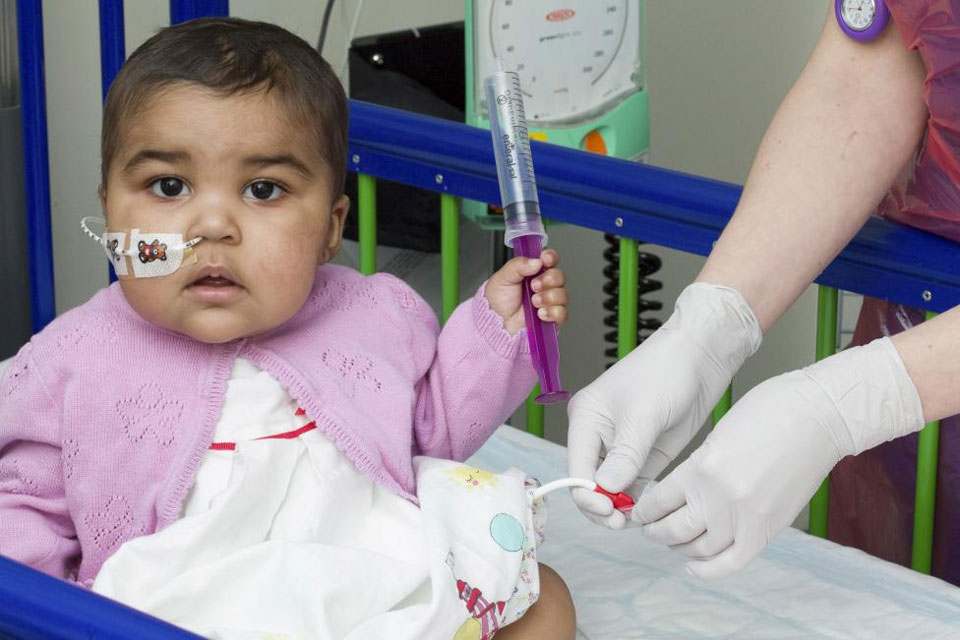 白血病：  免疫細胞ＶＳがん細胞   遺伝子操作し「攻撃」 １歳女児回復 英国