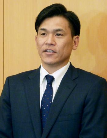 ＦＡ・脇谷、３年ぶり巨人復帰へ…背番号２提示 2015年11月16日 18時30分