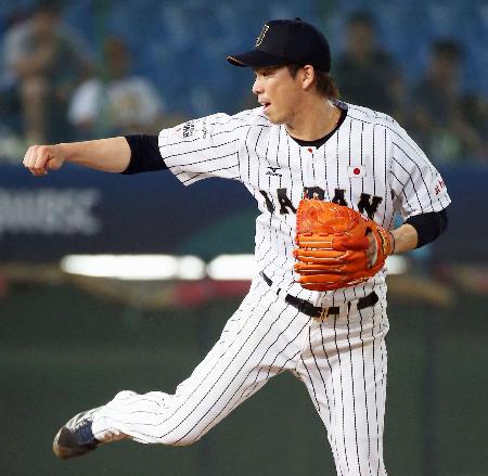 マエケン、７回無失点！ 侍打線も爆発で１９日の準決勝進出／プレミア１２