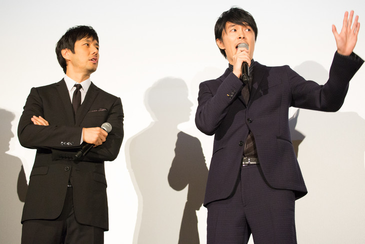 西島秀俊ら「ＭＯＺＵ」挨拶で長谷川博己チャーオ！