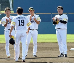 工藤監督「ここからがスタート」キャンプ打ち上げ