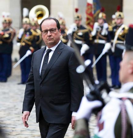 仏、対ＩＳで安保理決議案 各国の団結求める
