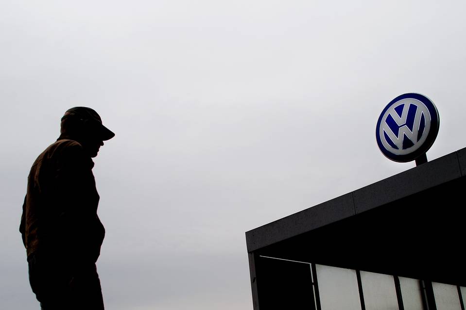 高級車にも不正ソフト、否定のＶＷ一転認める 2015年11月21日 11時01分