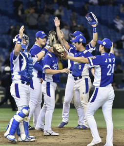 韓国が米国に８－０で大勝！ 初代王者に／プレミア１２
