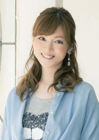 吉澤ひとみさん結婚 「明るい家庭を築いていきたい」