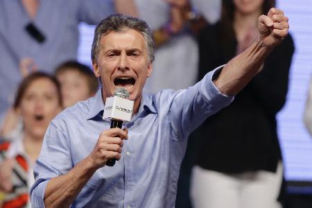 アルゼンチン、政権交代へ 大統領選で中道右派勝利