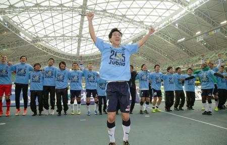 福岡・井原監督、Ｊ１自動昇格圏に届かず「残念だ」