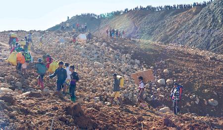 ミャンマー土石崩落：死者数増加１１３人に 行方不明者も