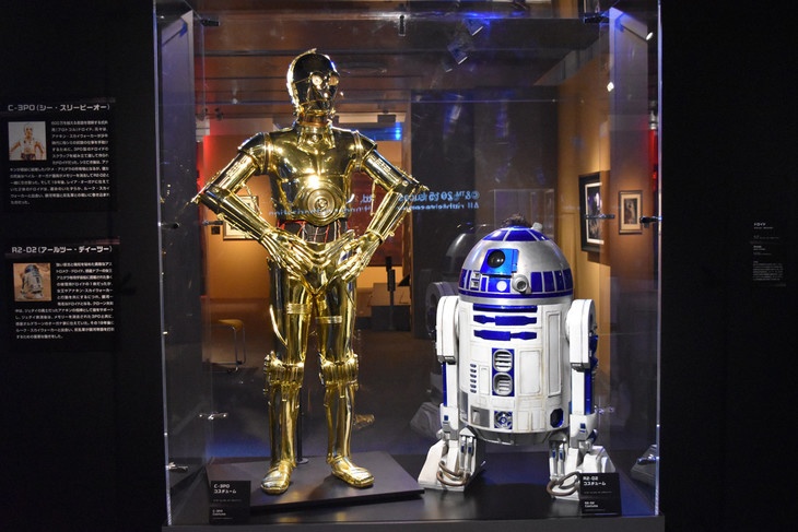 スター・ウォーズ展が明日から横浜で開催、劇中の衣装やライトセーバーなどの展示も