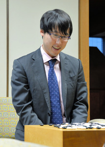 井山が天元奪還し６冠復帰 初の７冠独占に向け前進／囲碁