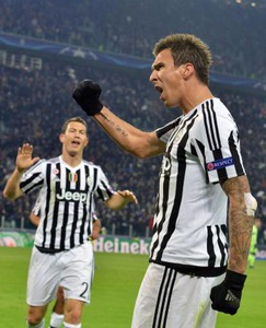 パリＳＧ、ユーベが決勝Ｔへ＝アトレチコ、ベンフィカも－サッカー欧州ＣＬ