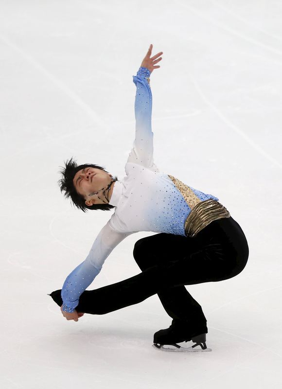 羽生結弦が異次元Ｖ！圧巻の舞見せます／写真特集