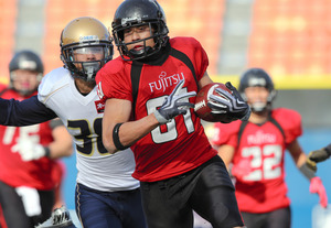 アメフット、富士通とパナで決勝