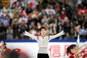 羽生、来季はフリー４回転５発！３００点超えに続き「史上初」挑戦