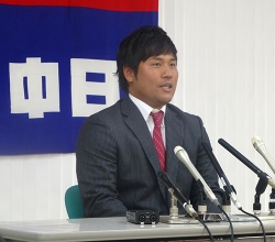 中日平田２年連続保留「まあまあの差。年越しも」