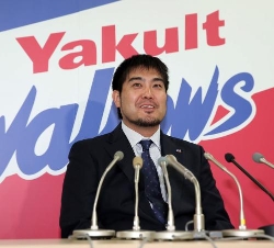 ヤクルト畠山4000万増３年契約「残留後悔ない」