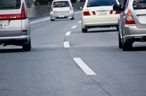 47NEWS ＞ 共同ニュース ＞ 車購入時の新税、免税対象を拡大 燃費に応じ４段階