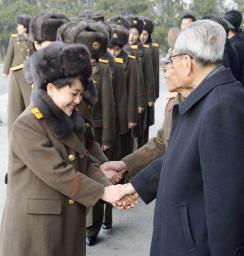 ＜北朝鮮＞中国へ「楽団」出発 初の外国公演