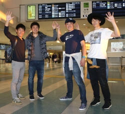 ソフトＢ ハワイＶ旅行に出発！内川は無休宣言