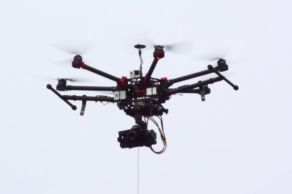 ドローン、商用化へ動き 改正航空法、１０日施行