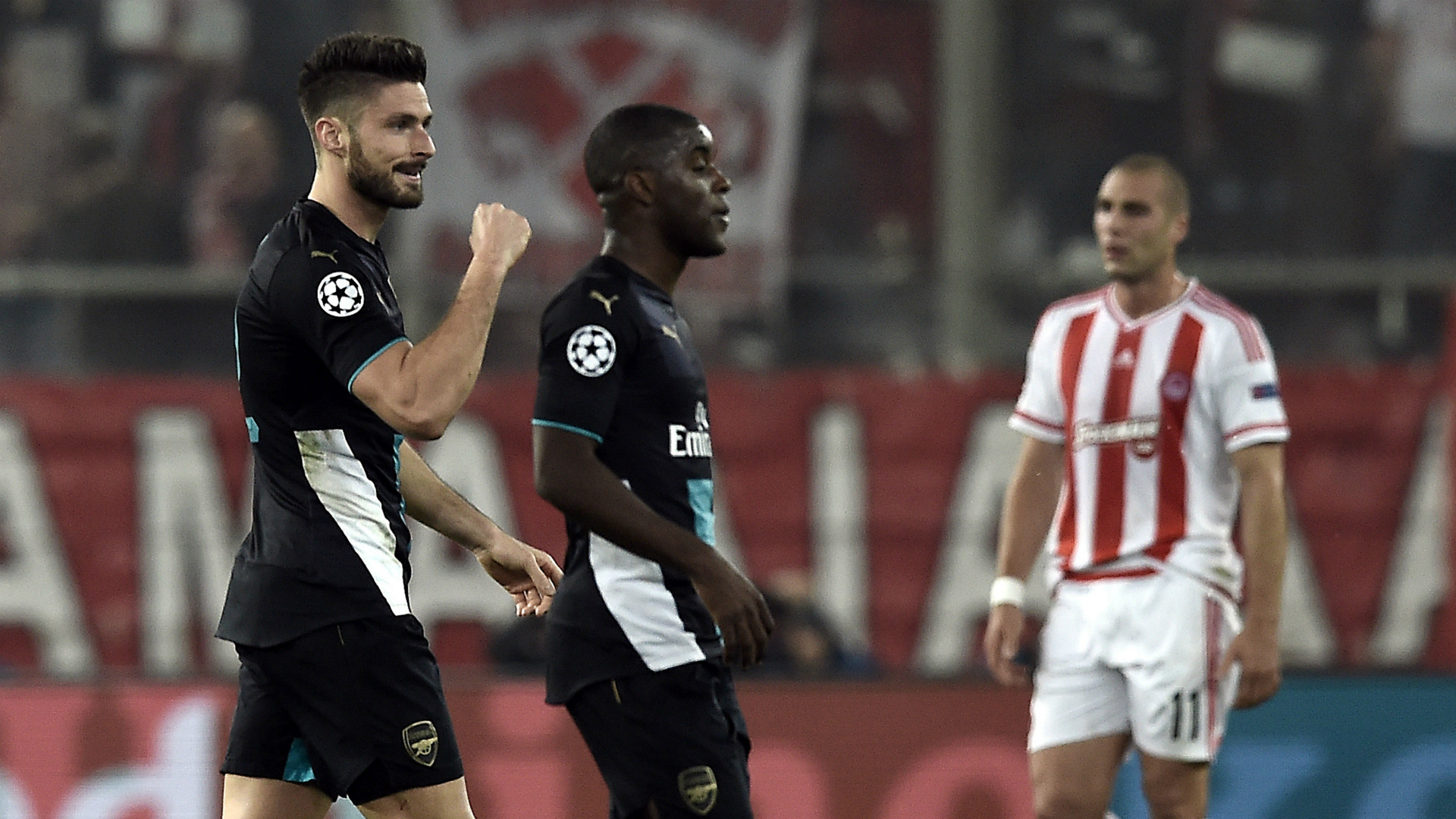 アーセナル大逆転で１６季連続決勝Ｔ進出！ジルーがハット決めた