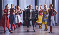 北欧の人気ブランド“マリメッコ”創業者の人生を描いた新作、来年5月公開へ!