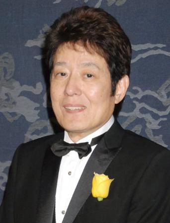 舟木一夫公演スタッフ転落 頭部負傷で救急搬送