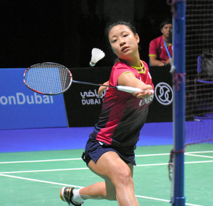 奥原と桃田、バド男女単で日本勢初の決勝進出 2015年12月13日 00時22分