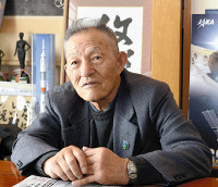 帰還の油井さんを父親称賛 「本当に幸せ者だ」 2015年12月13日