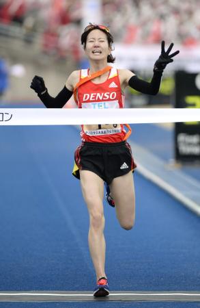 デンソー、大会新で３連覇 全日本実業団女子駅伝