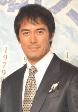 岡田准一、阿部寛を「先生」呼び 過酷エヴェレストロケ振り返る