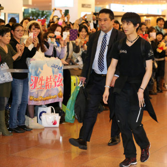 羽生「成」るか 試合で史上初の大技４回転ループ