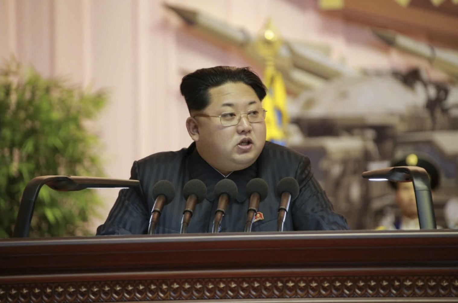 北朝鮮、党大会を延期か 正恩氏「来年１０月に」