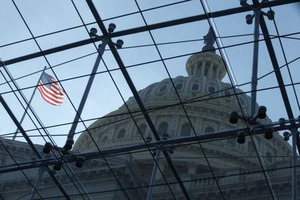 UPDATE 1-第3四半期の米経常赤字11.7％増、7年ぶり高水準 ドル高重し
