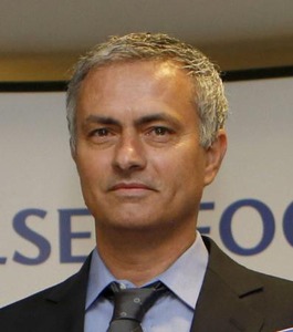 モウリーニョ監督 ついに解任…昨季Ｖも今季は１６位と低迷