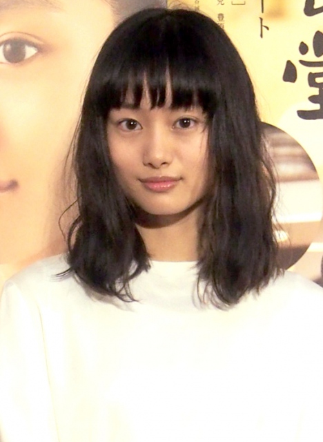 忽那汐里 父親役・萩原健一に「素直な方」岩下志麻は急病で会見欠席