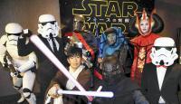 10年ぶり、ファンも覚醒…スター・ウォーズ新作 2015年12月19日