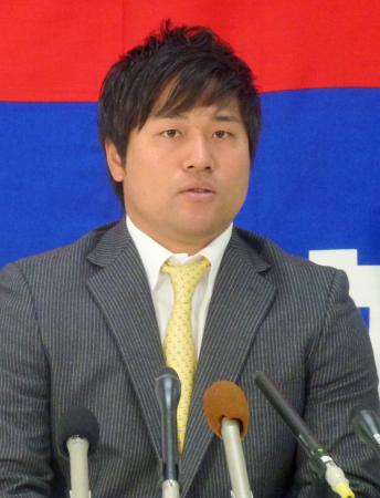 中日・平田、２３００万円増「プロ野球生活で一番いい契約更改」