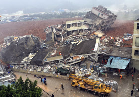 中国・深センで大規模土砂崩れ…５９人が行方不明、２２棟倒壊