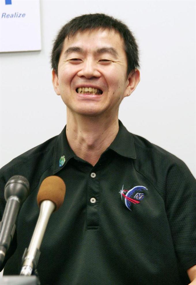 「全力出し切り、良い結果」＝油井さん、帰還後初会見