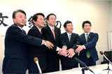 村岡氏、新党・改革結集の会代表に 維新離党の衆院議員５人で結成