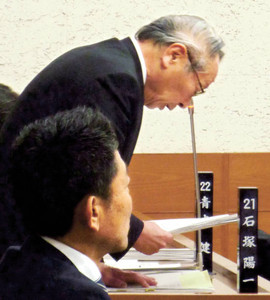 国立市議長が差別的やじ 婚外子記載反対の女性に