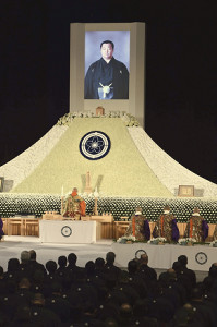 八角新理事長「すべての力士の目標」北の湖さん偲ぶ