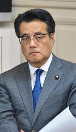民主「嫌なら出ていけ」…公務員給与引き上げ 2015年12月23日 10時22分