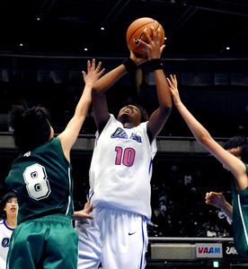 女子は桜花学園など３回戦へ…高校選抜バスケ 2015年12月24日 21時42分