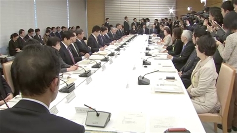 女性の課長職３０％、達成困難 社会全体に浸透せず