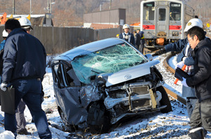 北海道で列車と車衝突、１人重体 ＪＲ根室線の踏切
