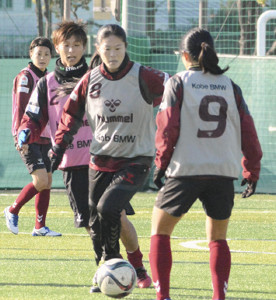 澤、現役最後の試合へ練習…ゴールへ強い意欲