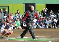 松井秀喜氏 １３年ぶりＧ球場で特大弾