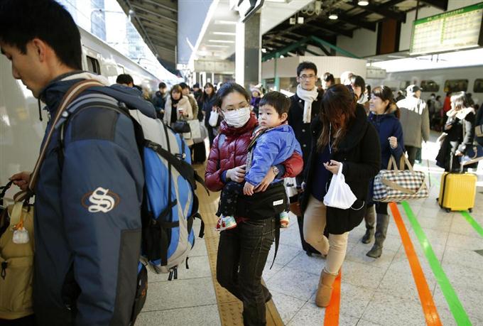 帰省ラッシュ始まる 2015年12月30日